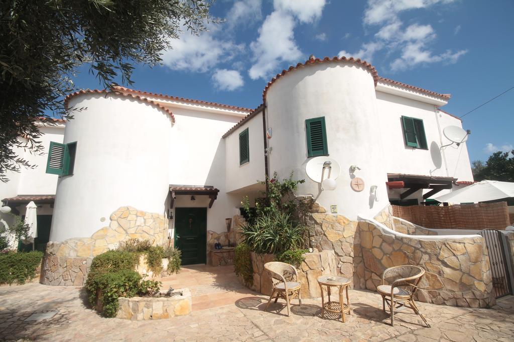 Casa Masseria Le Ville เปสคีชี ภายนอก รูปภาพ